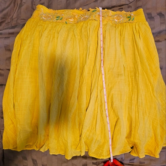 Yellow Lace Trim Women's Skirt - Picture 2 of 7